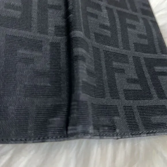 COPY - 💯Authentic Fendi Bifold Long Wallet 🍀 - Picture 4 of 12